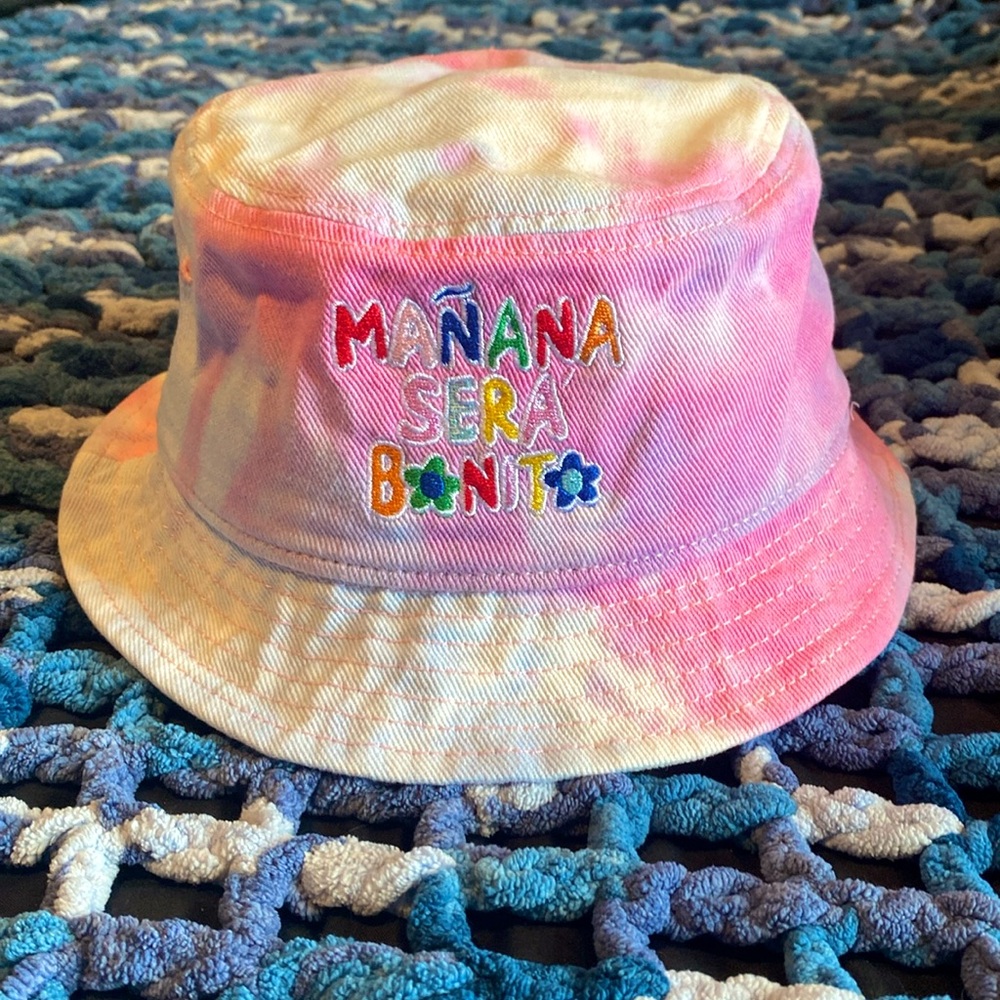 Karol G bucket hat